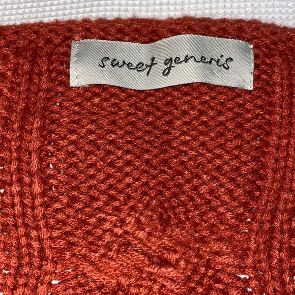 Sweet Generis woman’s Cable Knit Sweater size M-L - Picture 6 of 11